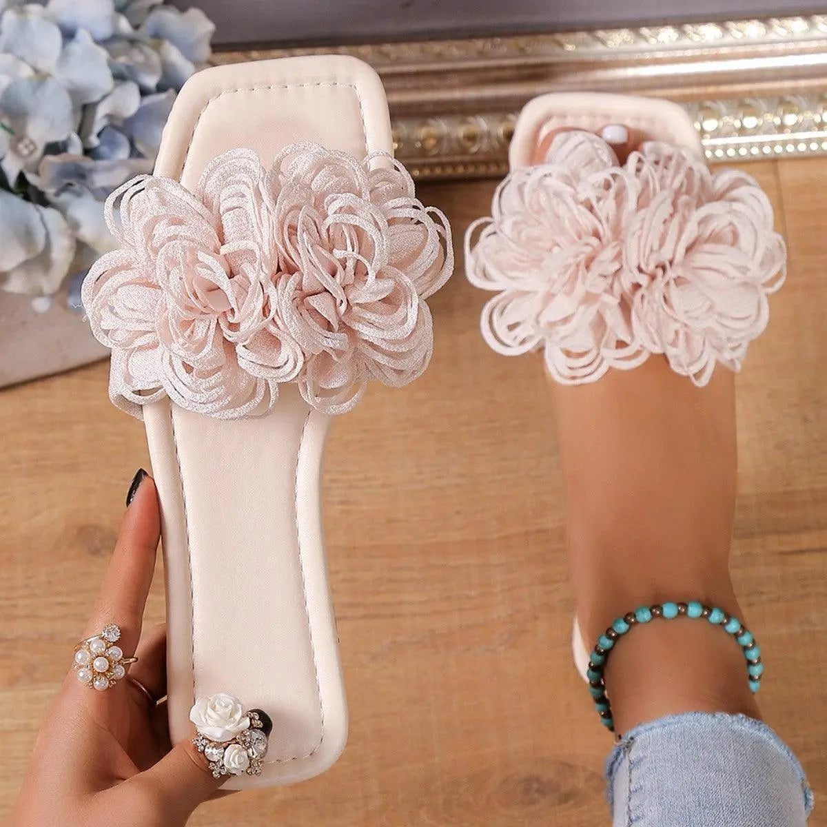 Fashion Flower Flat Slippers - Little Addiction