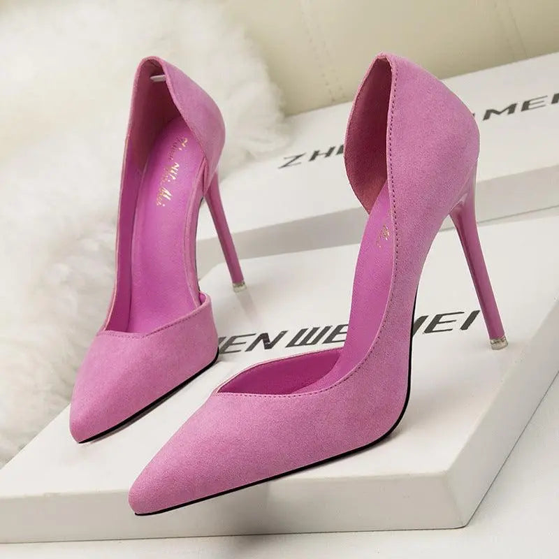 Women's Low-cut Pointed-toe Side Hollow-out Shoes - Little Addiction